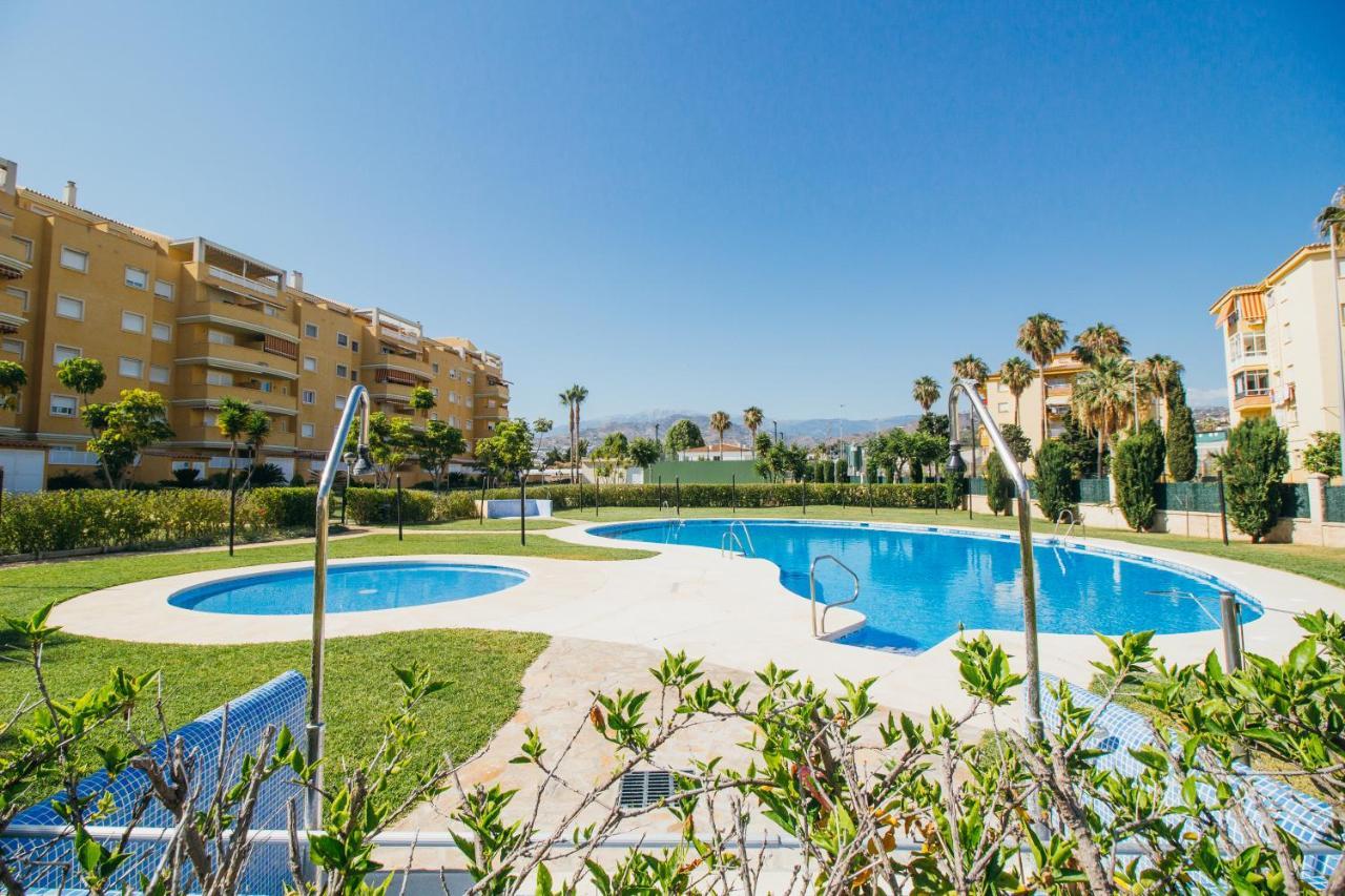 Espectacular Residencial En 2A Linea Piscina Tenis Algarrobo Costa Exterior photo