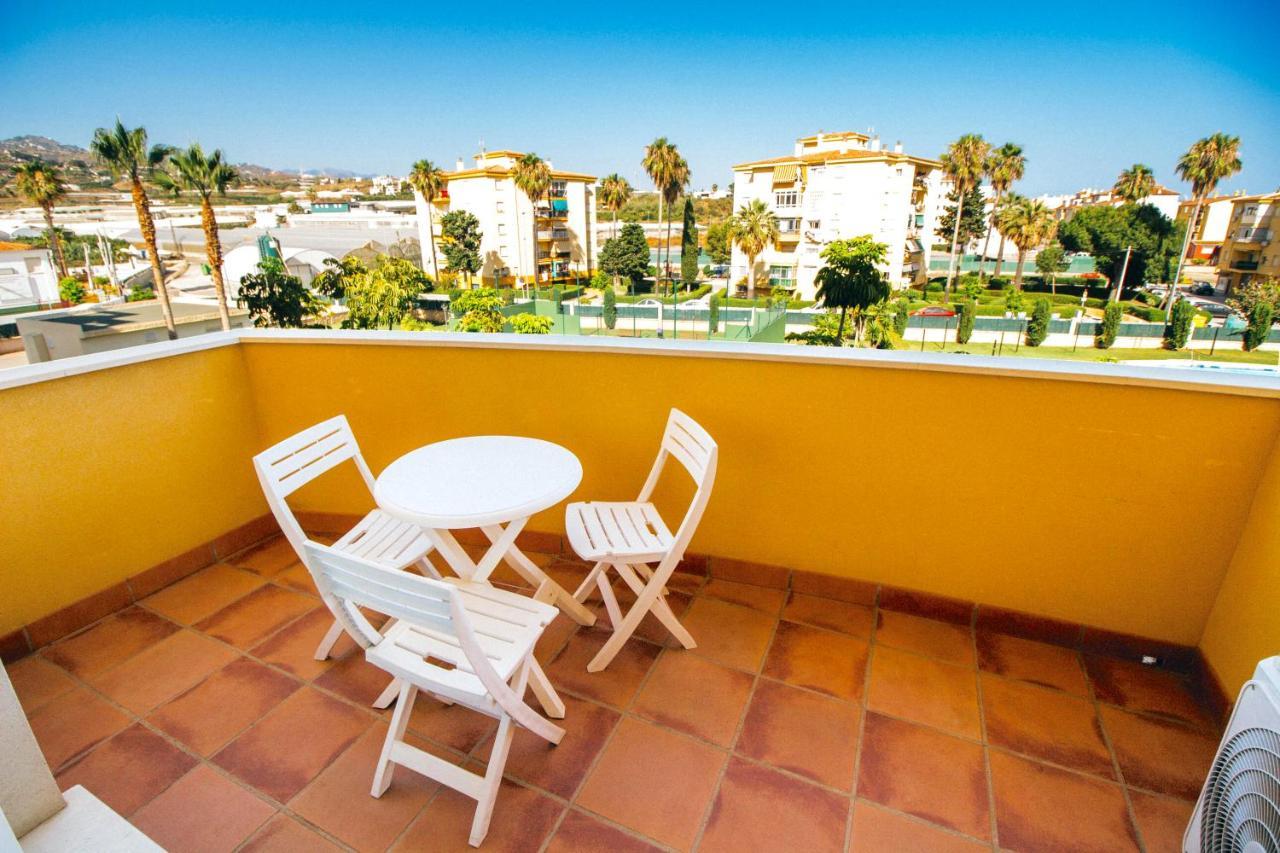 Espectacular Residencial En 2A Linea Piscina Tenis Algarrobo Costa Exterior photo